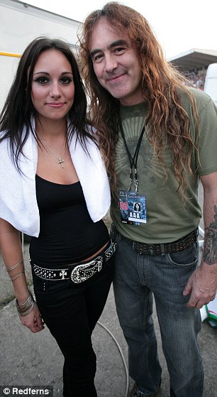 Steve harris e figlia.jpg